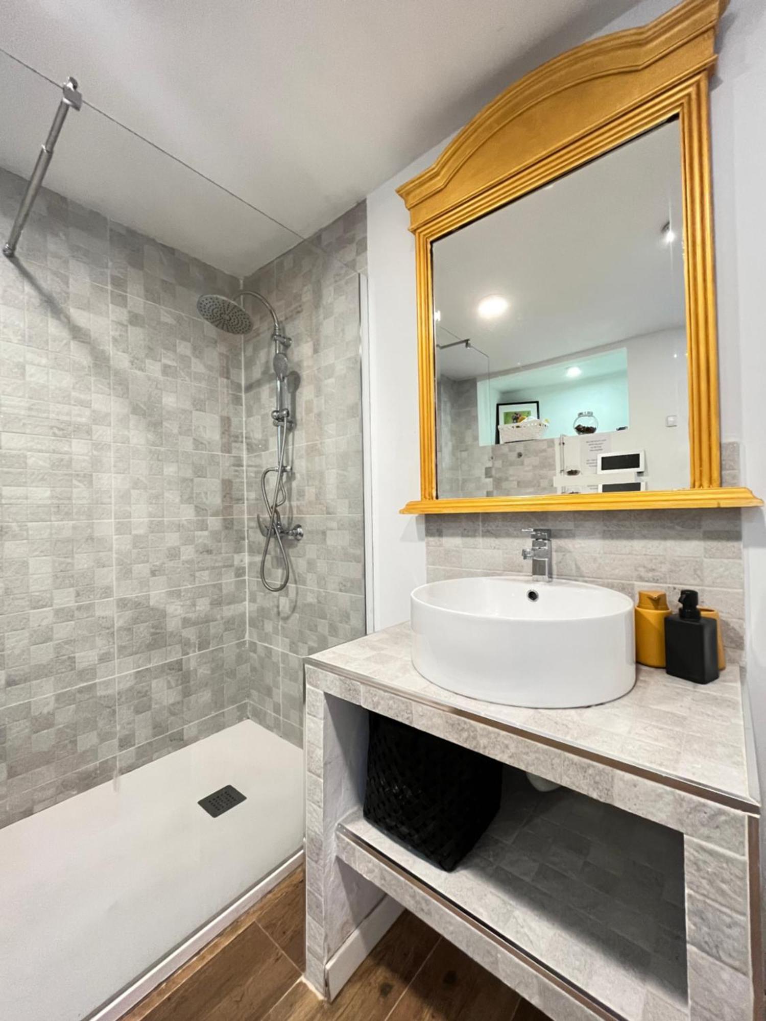Duplex Manzanares Izq Amarillo Temporal Apartment Madrid Exterior photo